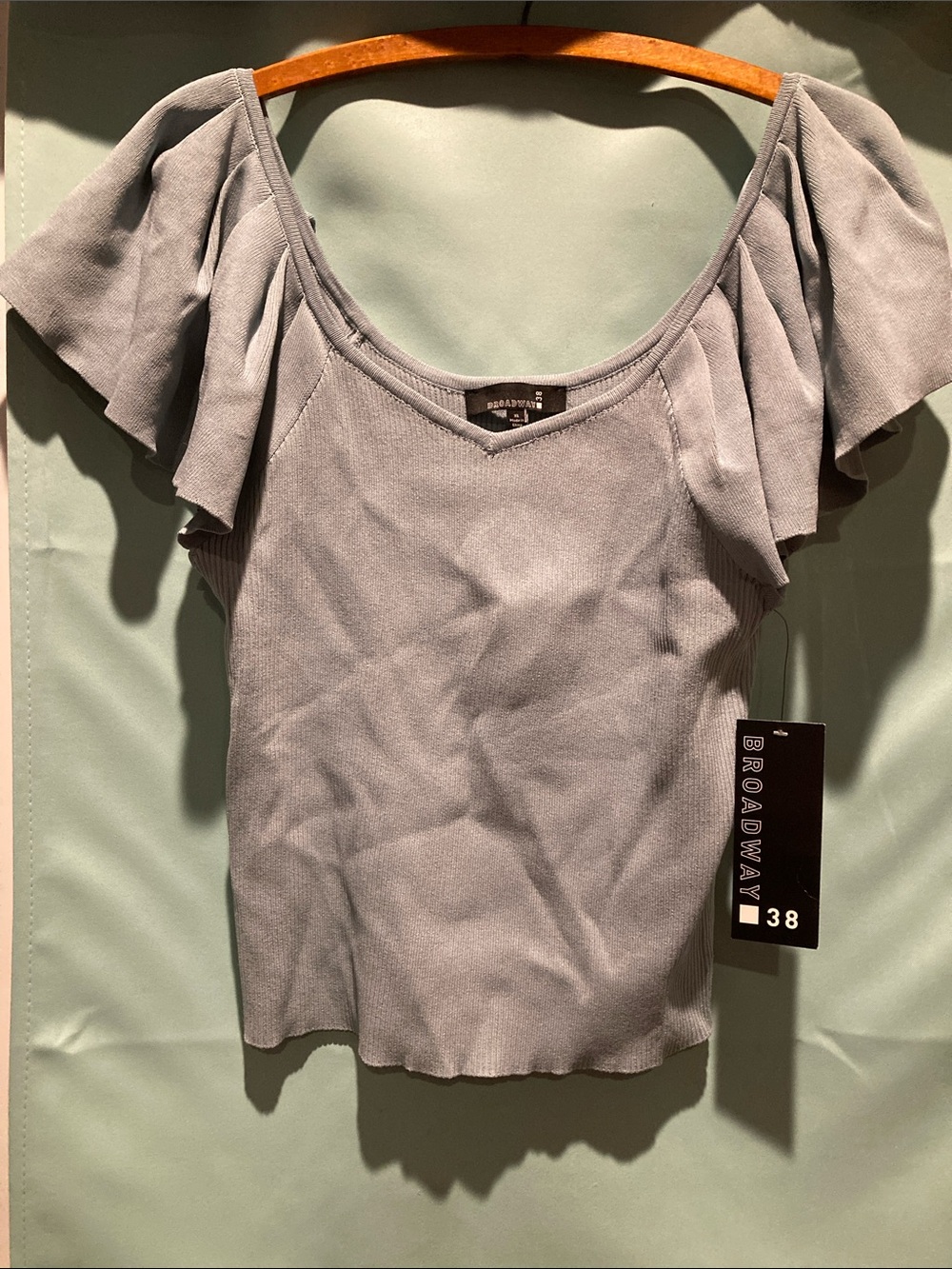 Broadway Scoop Neck Flutter Sleeve Top in Light Gray